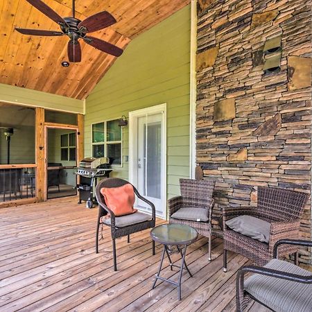 Cozy Riverside Dahlonega Home With Kayaks And Fire Pit Eksteriør billede