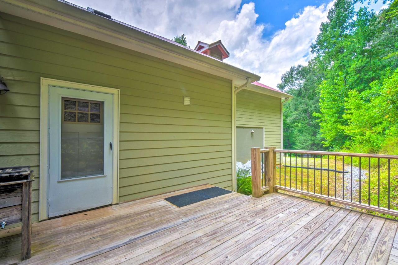 Cozy Riverside Dahlonega Home With Kayaks And Fire Pit Eksteriør billede